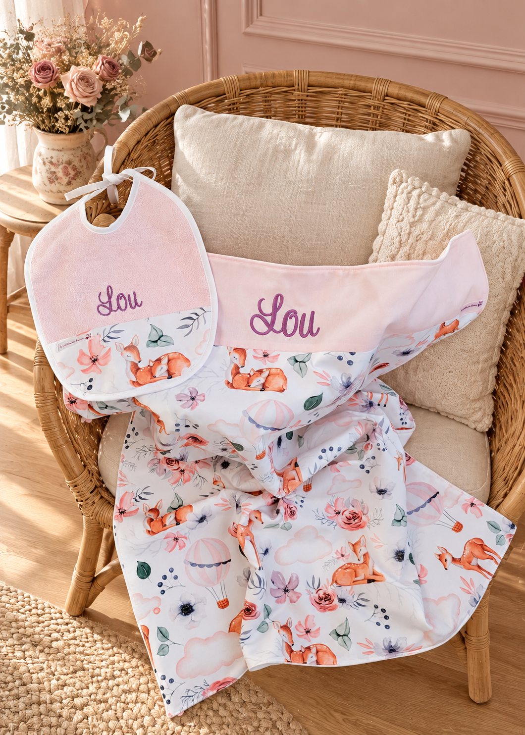 Lot Lou — couverture et bavoir personnalisés aux petits faons