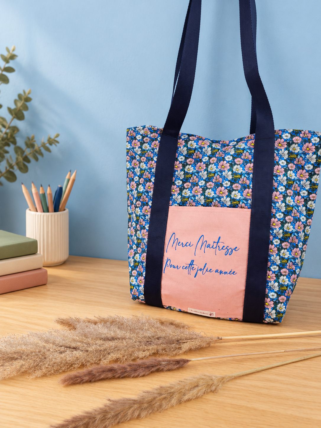 Tote bag Merci maîtresse — Fleurs et message brodé