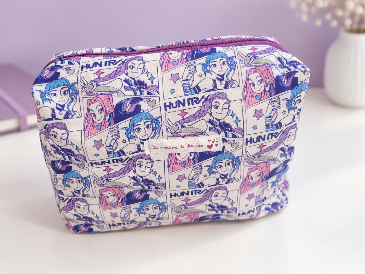 Trousse Univers violet — Des personnages aux couleurs lilas
